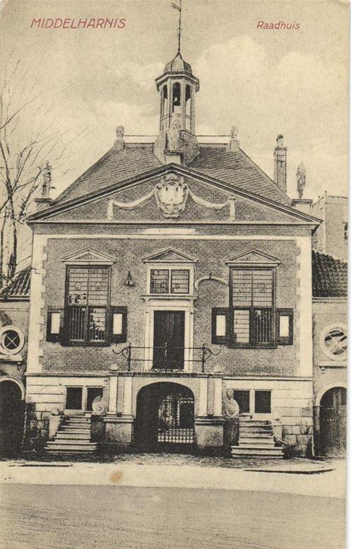 Middelharnis - Raadhuis - ongelopen, Verzamelen, Ansichtkaarten | Nederland, Ongelopen, Noord-Holland, 1920 tot 1940, Ophalen of Verzenden