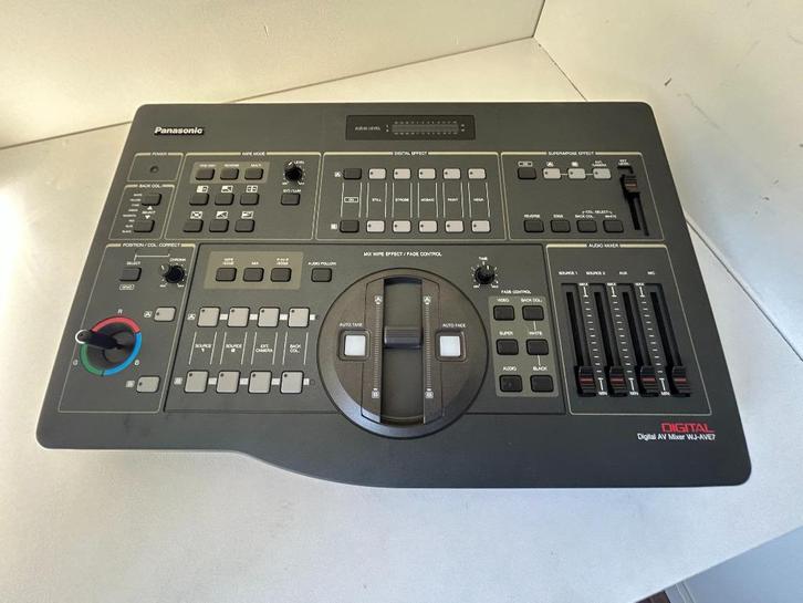 Panasonic en Datavideo mixers MX-10  MX-12 WJ-AVE-7, Audio, Tv en Foto, Afstandsbedieningen, Refurbished, Ophalen of Verzenden
