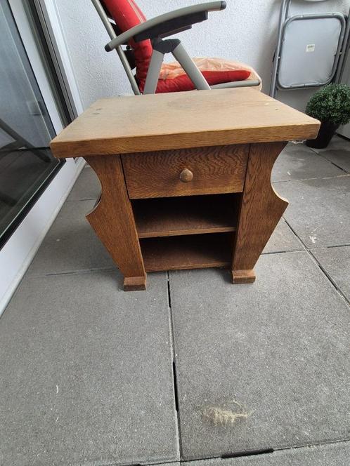 T.e a.b. Vintage lectuurbak – stijlvol en functioneel, Huis en Inrichting, Woonaccessoires | Krantenbakken en Lectuurbakken, Gebruikt