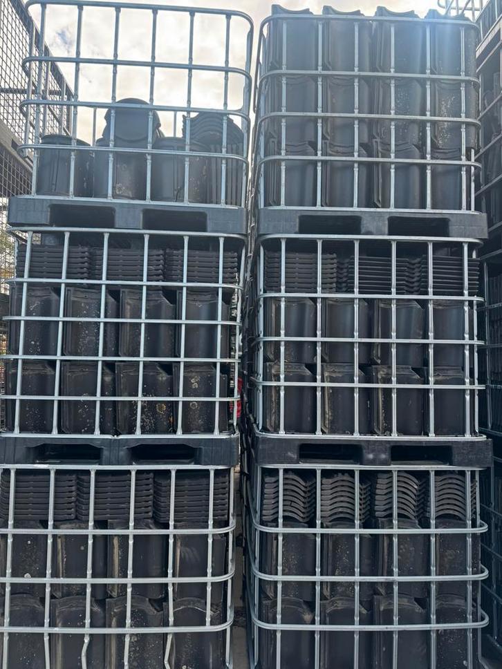 3.000 zwarte OVH dakpannen JD jong gebruikt, Antiek en Kunst, Curiosa en Brocante, Ophalen