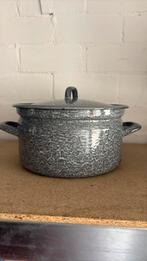 Emaile kookpan diameter 26 cm, Huis en Inrichting, Keuken | Potten en Pannen, Ophalen of Verzenden, Zo goed als nieuw, Overige materialen
