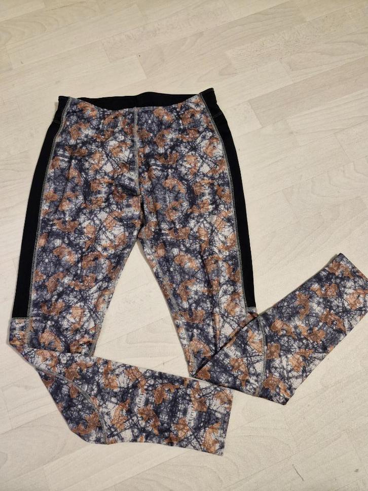 10DAYS Sport/Yoga Legging - Maat 1 (XS/S), Kleding | Dames, Sportkleding, Zo goed als nieuw, Fitness of Aerobics, Maat 36 (S)
