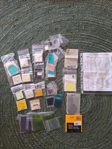 Assortiment kleurfilters voor wetenschappelijk onderzoek  beschikbaar voor biedingen