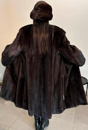 Donkere Saga Mink Nerts bontjas hoogwaardige kwaliteit beschikbaar voor biedingen