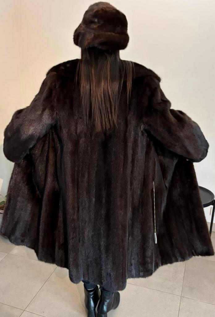 Donkere Saga Mink Nerts bontjas hoogwaardige kwaliteit, Kleding | Dames, Jassen | Winter, Nieuw, Maat 38/40 (M), Bruin, Ophalen of Verzenden