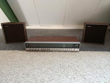 Philips 702 radio met 22RH410 luidsprekers vintage beschikbaar voor biedingen