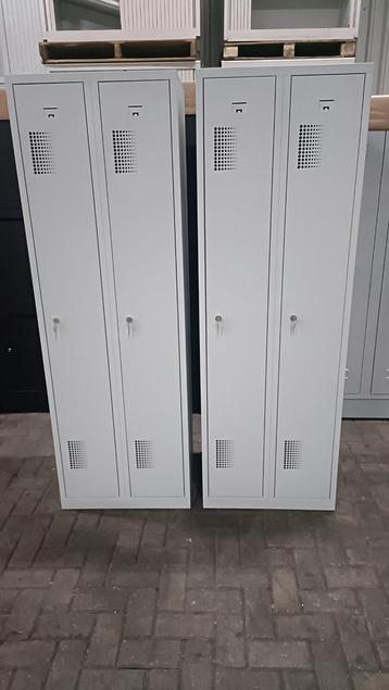 In Nieuw Staat!! Nette metalen 2 deurslockerkasten beschikbaar voor biedingen