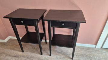 2 mooie Ikea Hemnes nachtkastjes zwartbruin beschikbaar voor biedingen