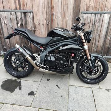 TRIUMPH SPEED TRIPLE (bj 2013) beschikbaar voor biedingen