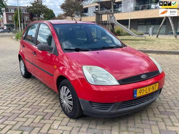 Ford Fiesta 1.3 Core, 5drs, Elektr ramen, Radio MP3 speler,  beschikbaar voor biedingen