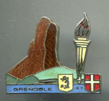 Grenoble email op zilverkleurig sport PIN ( BLAD9_910 ) beschikbaar voor biedingen