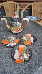 Oosterse theepot met 3 schotels, Ophalen