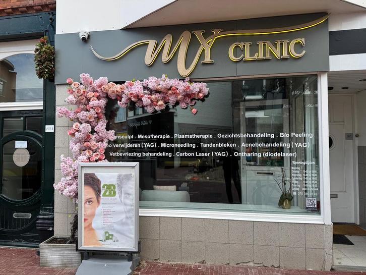 Luxe beauty- en laserkliniek incl. apparatuur & inventaris, Sieraden, Tassen en Uiterlijk, Beautycases, Zo goed als nieuw, Ophalen of Verzenden