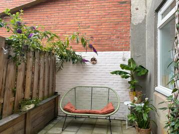 Tuinbank (saliegroen) beschikbaar voor biedingen