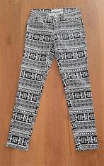 NIEUW, GEISHA jeans met zwart-wit patroon, mt S, Geisha, Wit, Nieuw, Ophalen of Verzenden