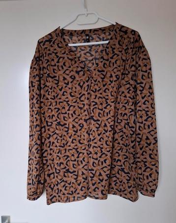 Heerlijk blouse-shirt  beschikbaar voor biedingen