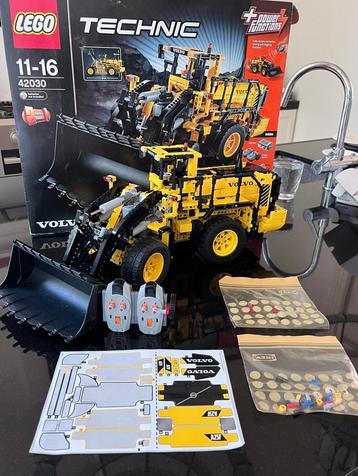Lego technic set 42030 L350F wheel loader afstandbestuurbaar beschikbaar voor biedingen