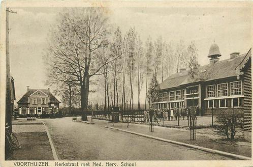 (701-187-021) Voorthuizen Kerkstraat NH School, Verzamelen, Ansichtkaarten | Nederland, Gelderland, Verzenden