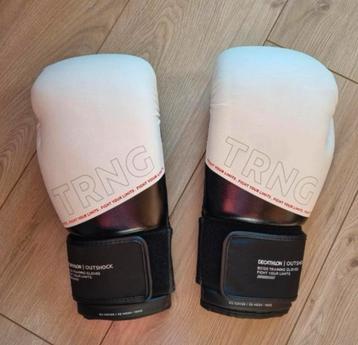 Decathlon Bokshandschoenen 10 OZ - Zo goed als nieuw! beschikbaar voor biedingen