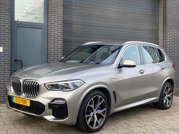 BMW X5 XDRIVE45E FROZEN/INDIVIDUAL/HEADUP/SOFT/LUCHT beschikbaar voor biedingen