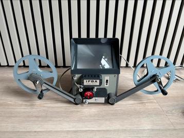 Vintage IFBA Film Viewer & Editor (1972) beschikbaar voor biedingen