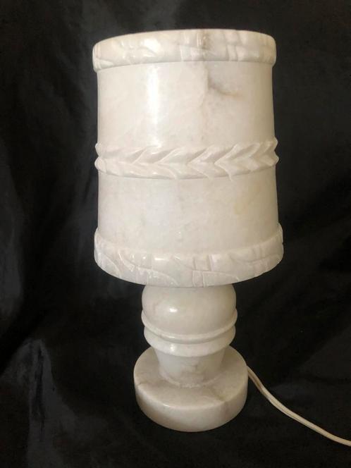Oude Albast  tafellamp vintage, Huis en Inrichting, Lampen | Tafellampen, Zo goed als nieuw, Minder dan 50 cm, Ophalen