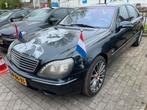 Mercedes-Benz S-Klasse 5.0 S500 Lang AUT 1999 Zwart, Auto's, Automaat, Achterwielaandrijving, Cruise Control, 109 €/maand
