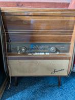 Radio/platenspeler uit 1960, Antiek en Kunst, Antiek | Tv's en Audio, Ophalen
