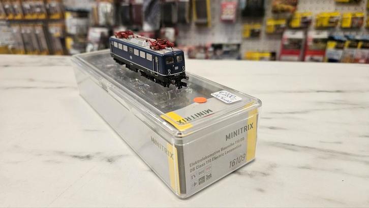 Minitrix 16109 E-lok BR 110 246-6 Blauw DCC MFX Sound, Hobby en Vrije tijd, Modeltreinen | N-Spoor, Zo goed als nieuw, Locomotief