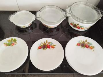  Vintage JAJ pyrex servies  beschikbaar voor biedingen