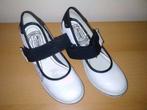 Schoenen met sleehak mt37!!, Zwart, Ophalen of Verzenden, Sneakers of Gympen, Zo goed als nieuw