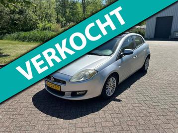 Fiat Bravo 1.4 T-Jet Corporate/AIRCO/CRUISE/PARKEERSENS ACHT beschikbaar voor biedingen