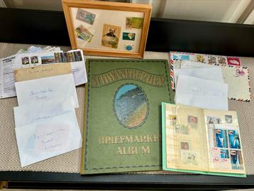Antiek postzegelalbum Briefmarken Album + losse Postzegels beschikbaar voor biedingen