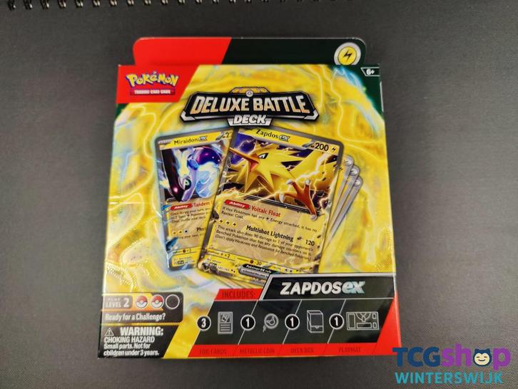 Deluxe Battle Deck Zapdos ex, Hobby en Vrije tijd, Verzamelkaartspellen | Pokémon, Nieuw, Speeldeck, Foil, Ophalen of Verzenden