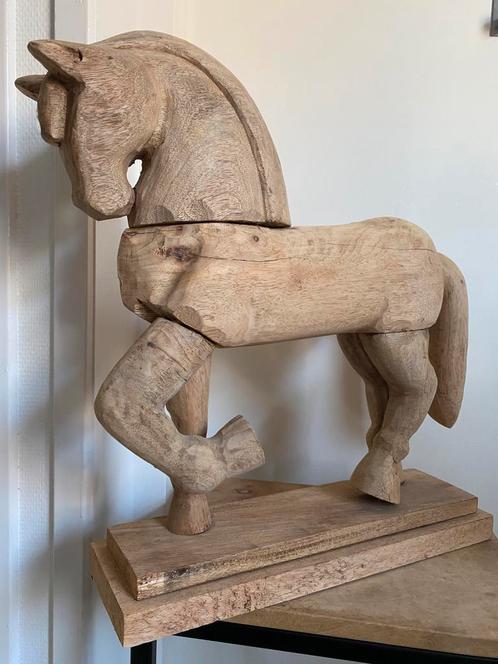 Houten paard  op sokkel., Kinderen en Baby's, Kinderkamer | Inrichting en Decoratie, Zo goed als nieuw, Ophalen of Verzenden