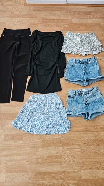 Kledingpakket dames zomer maat s
/ 36 beschikbaar voor biedingen