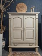 Vintage bewerkte beige kast, Huis en Inrichting, Kasten | Overige, Ophalen, Gebruikt
