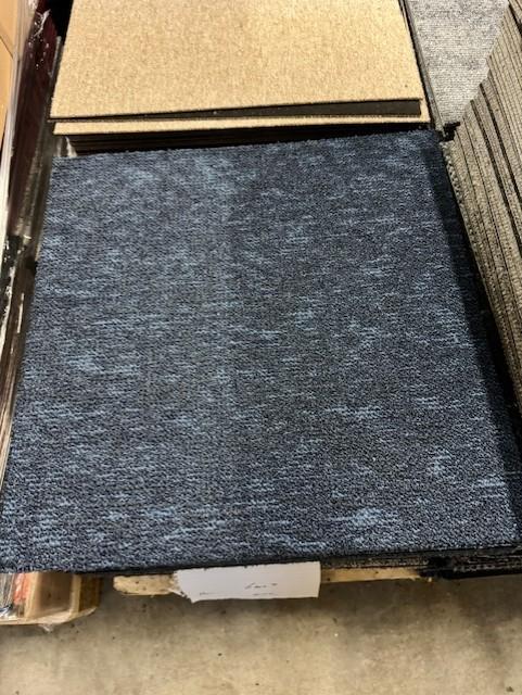 Partij Desso tapijttegels nieuw 50x50cm 10m2 blauw #90, Huis en Inrichting, Stoffering | Vloerbedekking, Nieuw, Tapijttegels, Grijs