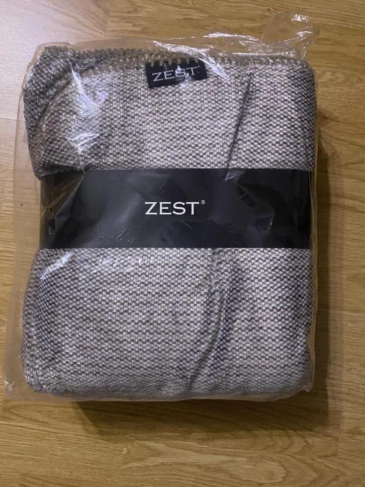 Kleed, spikkel taupe, 125x150cm, Huis en Inrichting, Woonaccessoires | Plaids en Woondekens, Nieuw, Ophalen of Verzenden