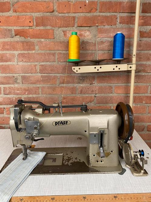 INDUSTRIE NAAIMACHINE 3 VOUDIG TRANSPORT PFAFF 545, Hobby en Vrije tijd, Naaimachines en Toebehoren, Gebruikt, Naaimachine, Pfaff