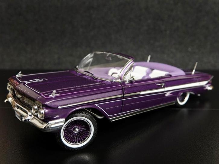 Sunstar 1:18 Chevrolet Impala Lowrider paars metallic, Hobby en Vrije tijd, Modelauto's | 1:18, Nieuw, Auto, Sun Star, Ophalen of Verzenden