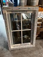 Kunststof kozijn incl triple glas en verdiept profiel, Doe-het-zelf en Verbouw, Kozijnen en Schuifpuien, Ophalen, Zo goed als nieuw