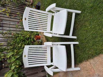 2 verstelbare tuinstoelen beschikbaar voor biedingen