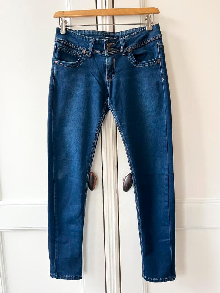 Monday Prenium jeans stretch donkerblauw, maat 38, Kleding | Dames, Spijkerbroeken en Jeans, Zo goed als nieuw, W30 - W32 (confectie 38/40)