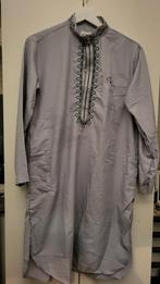 Grijze jongens jabador/abaya  (set), Kinderen en Baby's, Ophalen of Verzenden, Zo goed als nieuw, Jongen