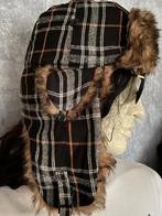 Russische geruite Muts one size, Ophalen of Verzenden, Zo goed als nieuw, Maat 42/44 (L), Muts