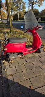 Oude Capri Scooter - Opknapper, Fietsen en Brommers, Snorfietsen en Snorscooters, Ophalen, Gebruikt, Benzine, Overige merken