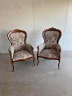 Twee antieke fauteuils, Ophalen