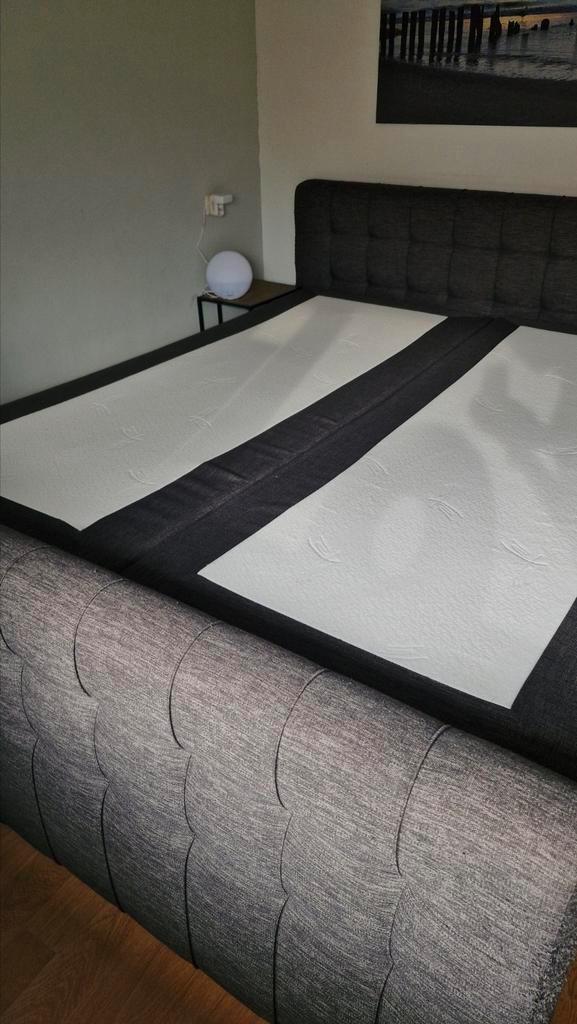 Elektrisch verstelbare boxspring Beter Bed 180x220cm, Huis en Inrichting, Slaapkamer | Boxsprings, Gebruikt, 180 cm, 220 cm, Tweepersoons