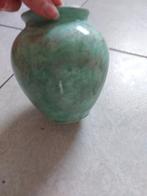 Vaas groen, Antiek en Kunst, Antiek | Vazen, Ophalen of Verzenden